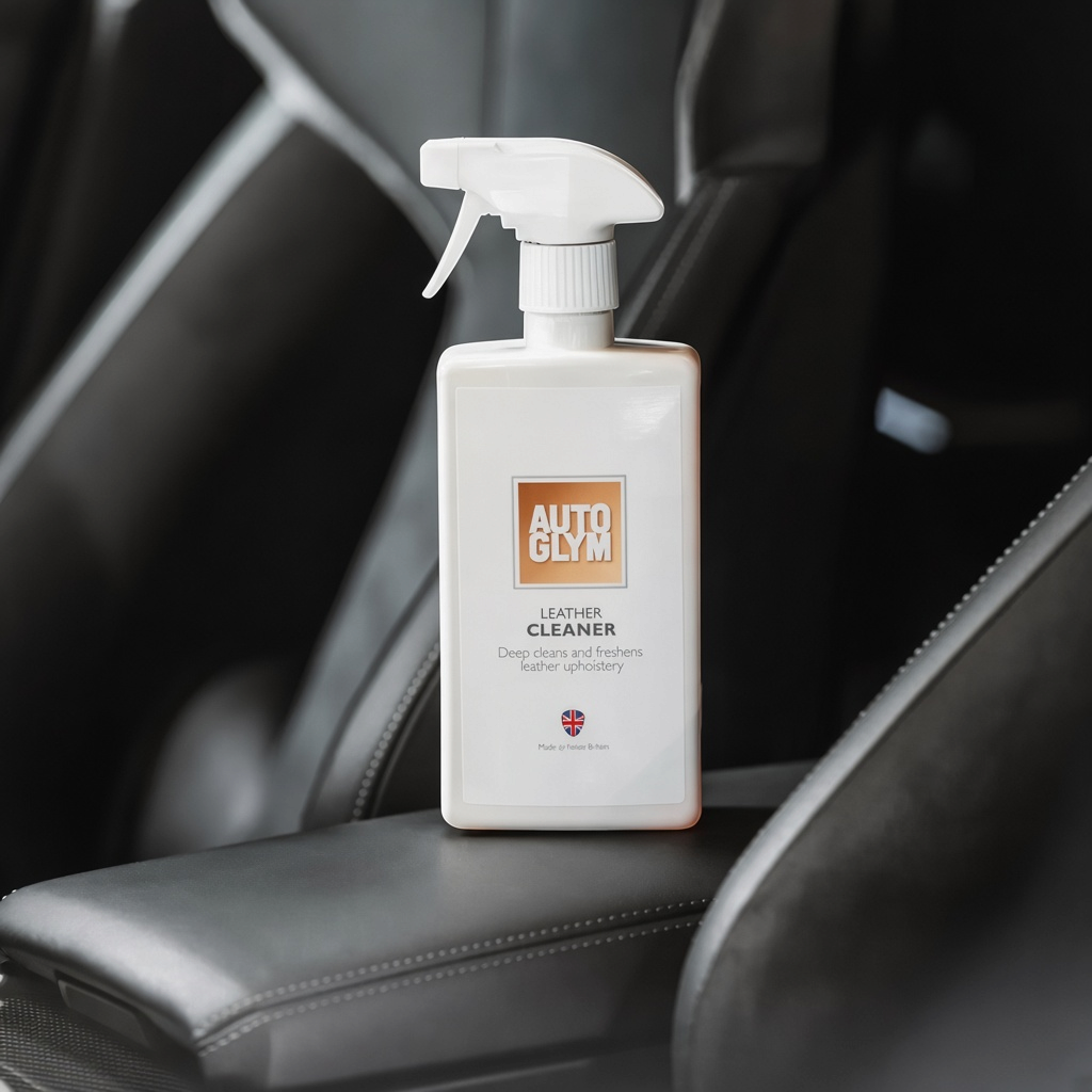 The Detail Warehouse Autoglym pH neutral leather cleaner spray bottle for automotive upholstery care.