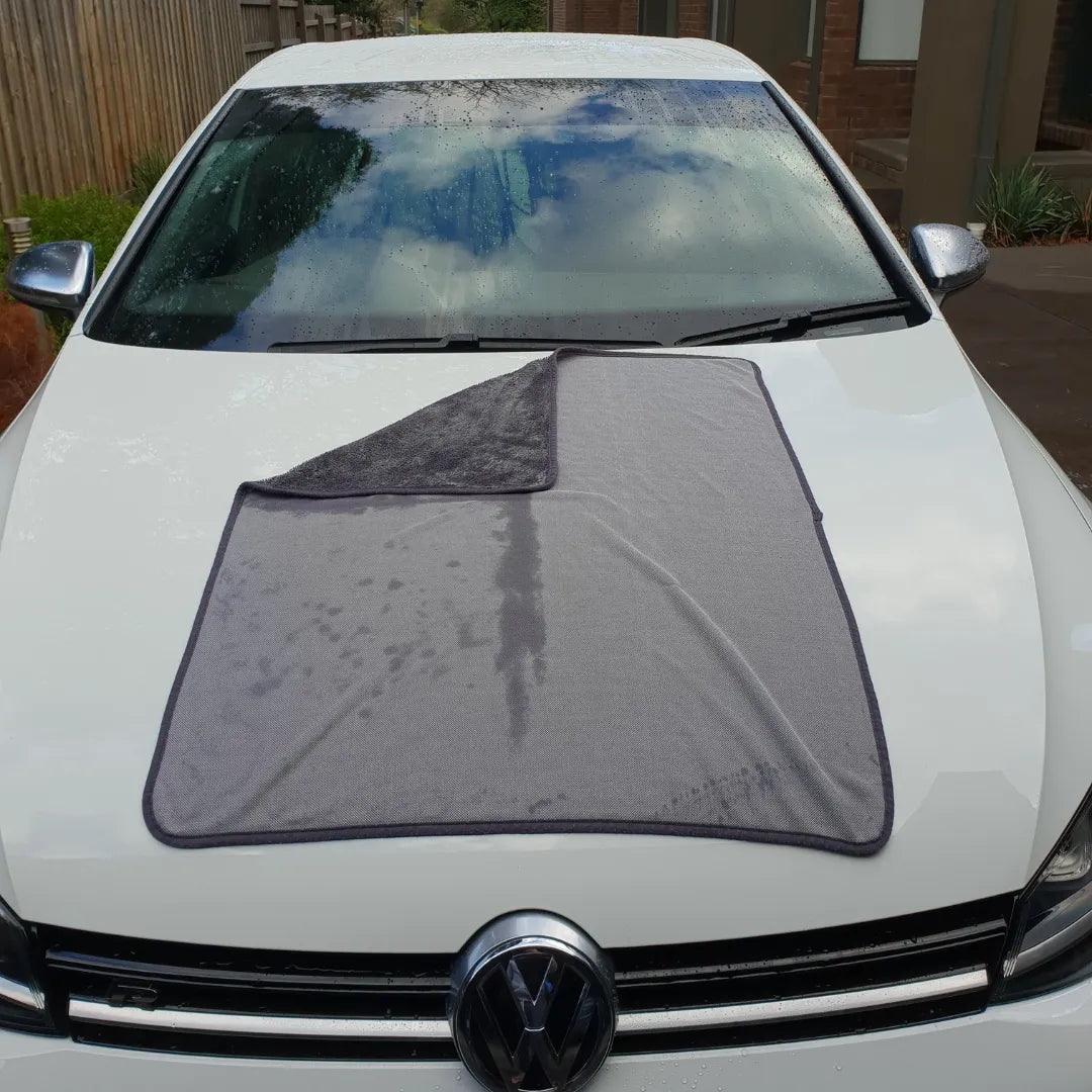 The Detail Warehouse Apex Customs Mofo grey twisted loop microfibre drying towel for car detailing