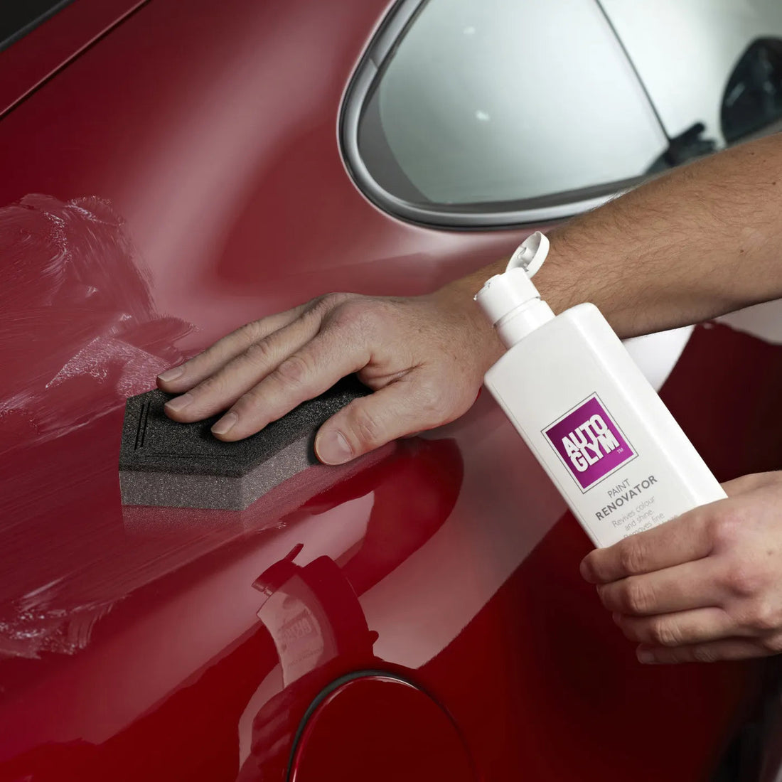 The Detail Warehouse Autoglym Paint Renovator 500ml bottle for removing car paint scratches and swirl marks.