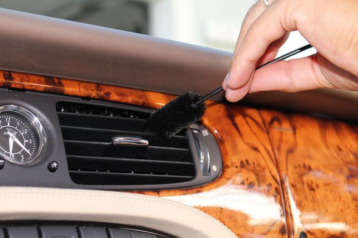 Wheel Woolies® Vent Brush 24&quot; Red/Black Premium Grade Made in USA